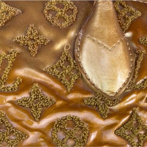 Limited Edition 2011 LOUIS VUITTON Monogram Fascination Lockit - Picture 10 of 15